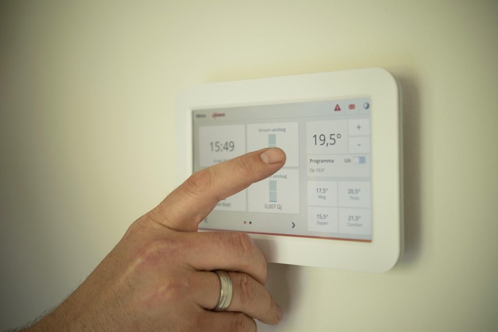 home thermostat winter temperature