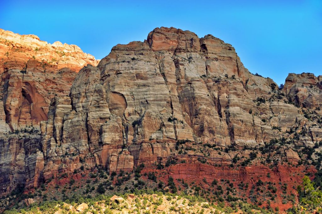 Utah red rock canyon cliff face