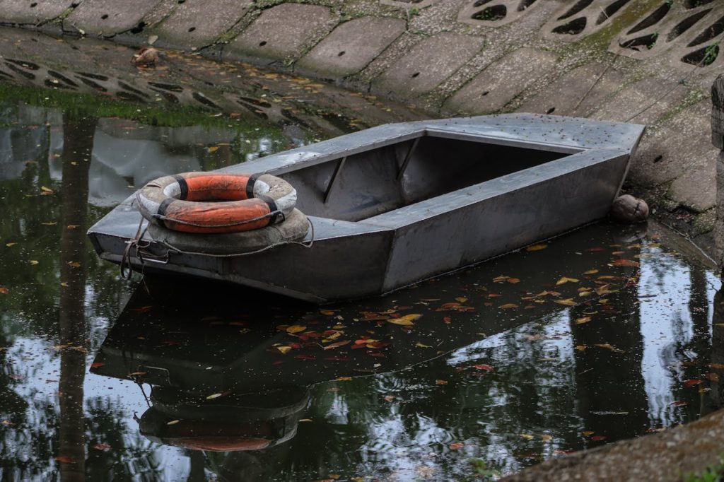 clean drain dry boat